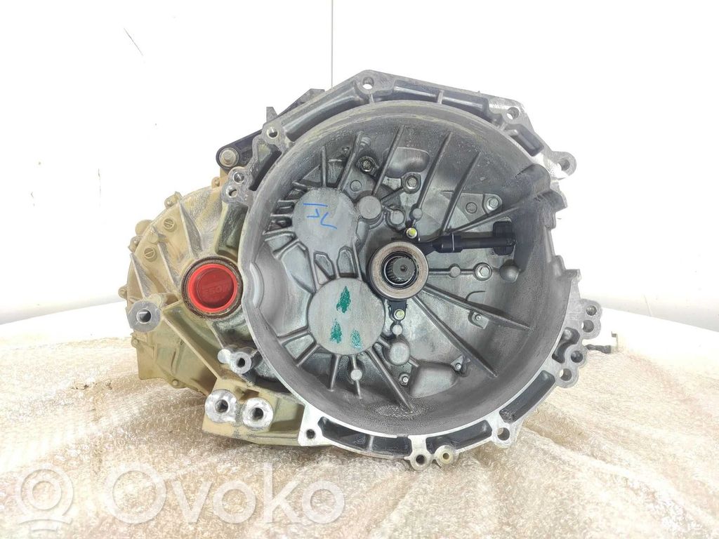 Mechaninė 5 pavarų dėžė   LX6R7002BHB,6VELOCIDADES
