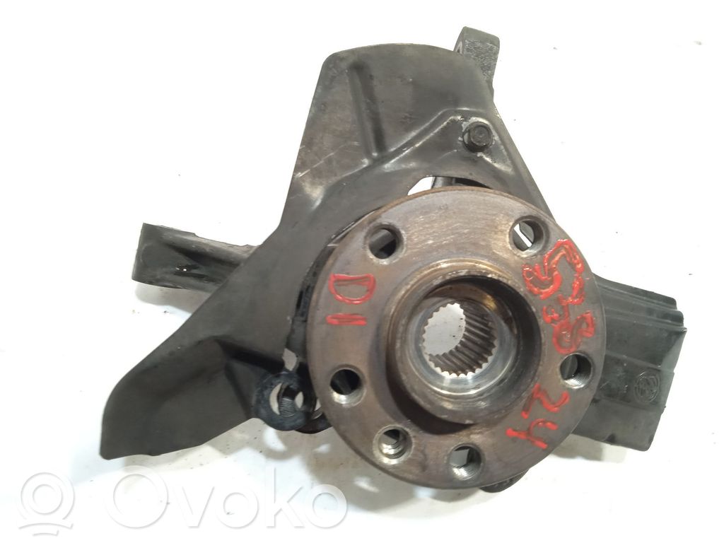 Front wheel hub spindle knuckle
