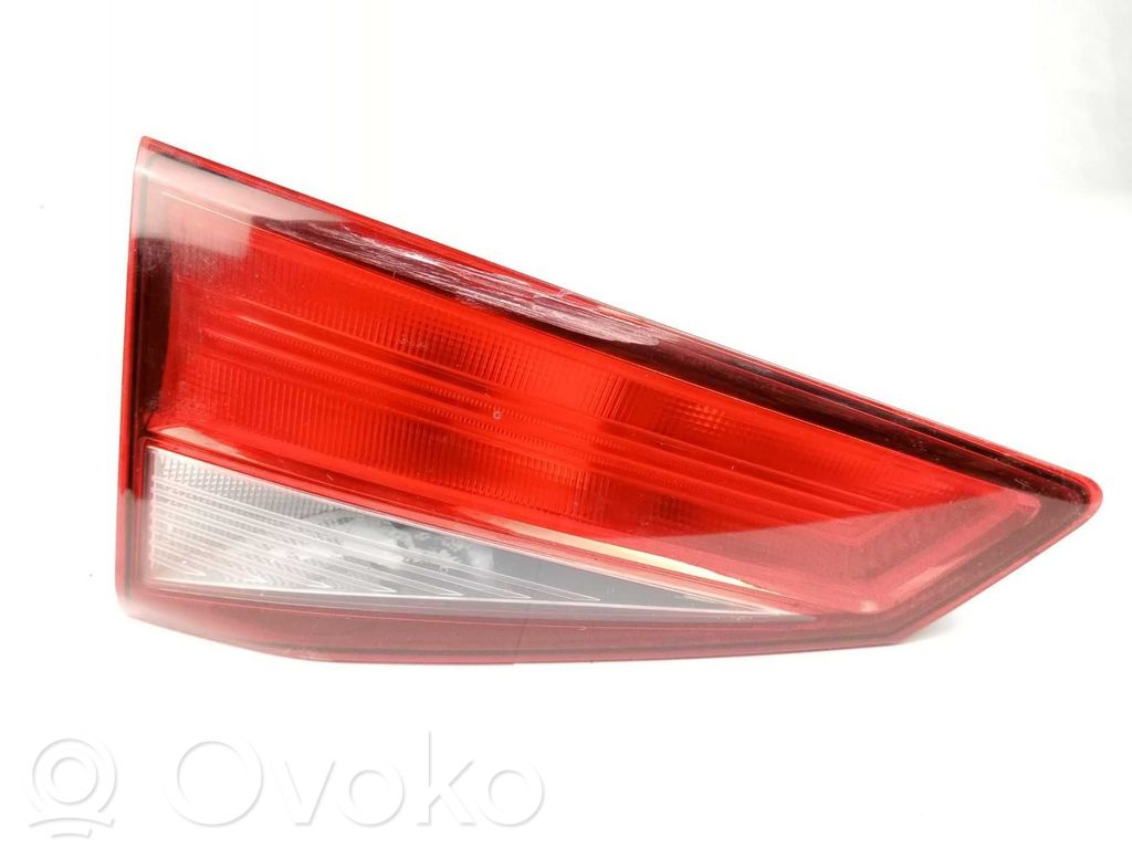 Lampa tylna   575945093F