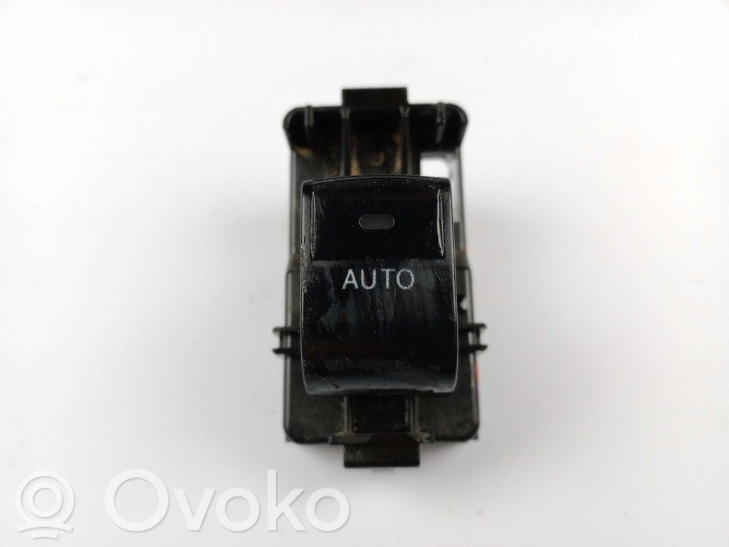 Toyota Land Cruiser (J200) Comutator comandă geamuri electrice 