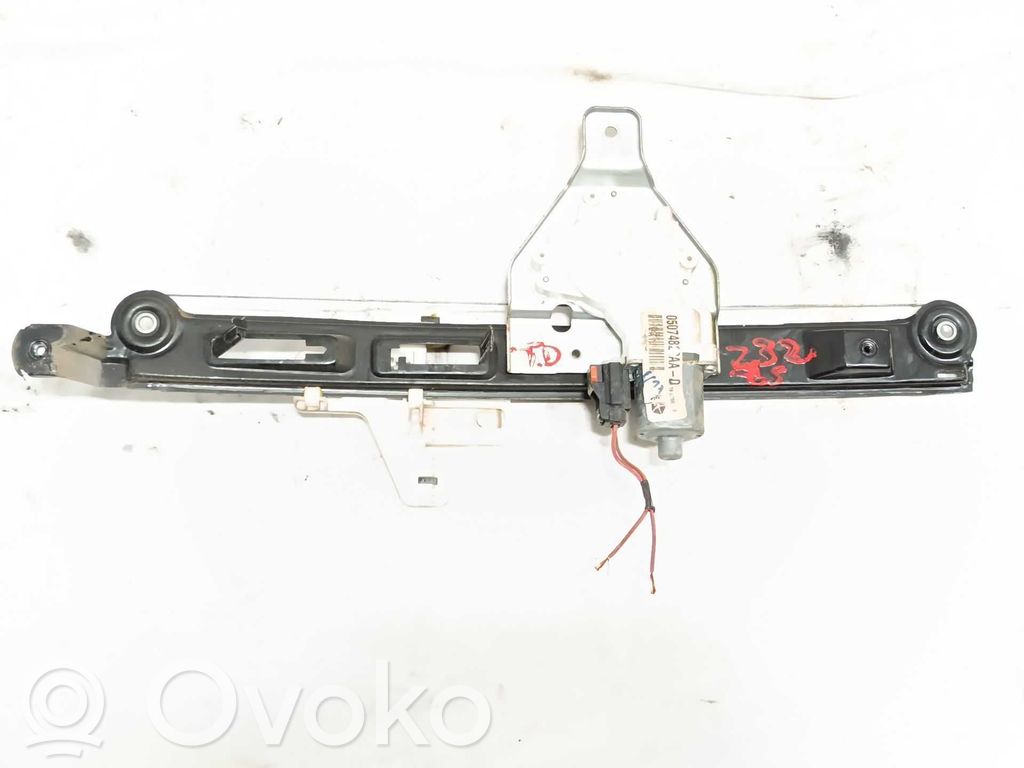 Regulador de puerta trasera con motor   68002888AA