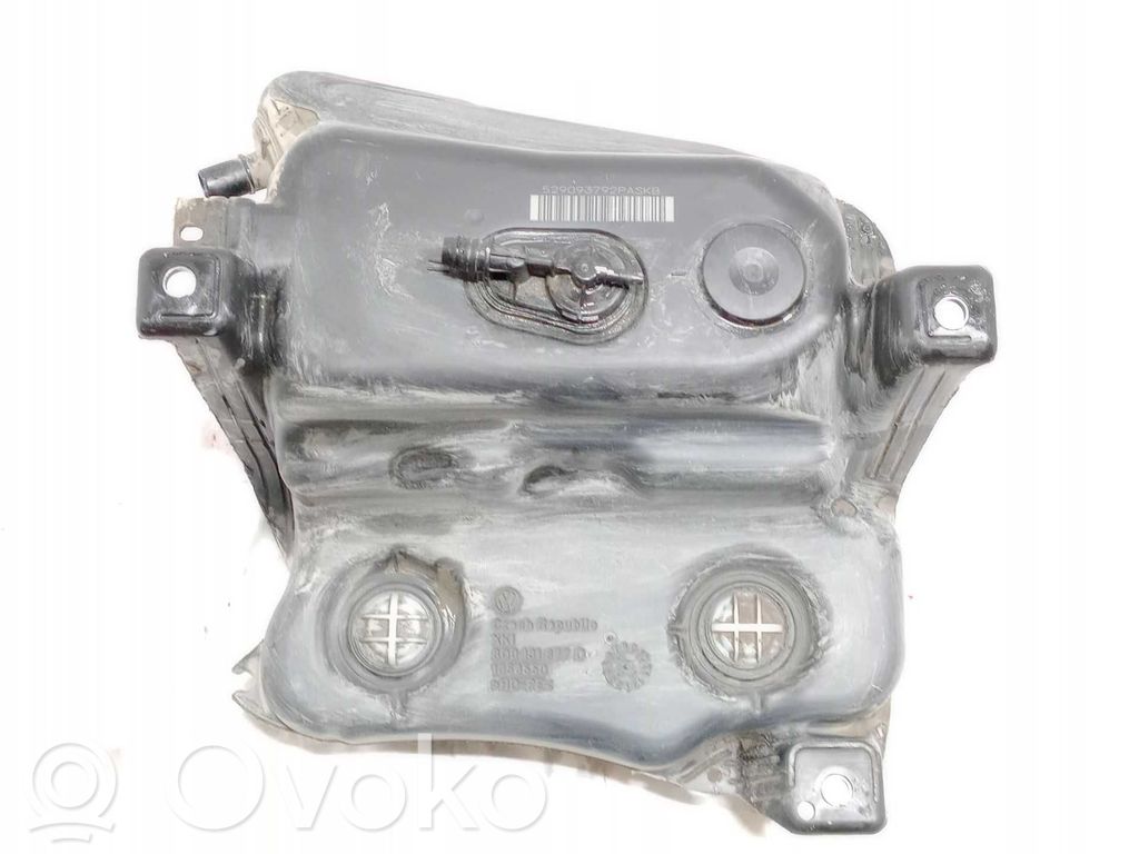 AdBlue-nestesäiliö   3Q0131877D