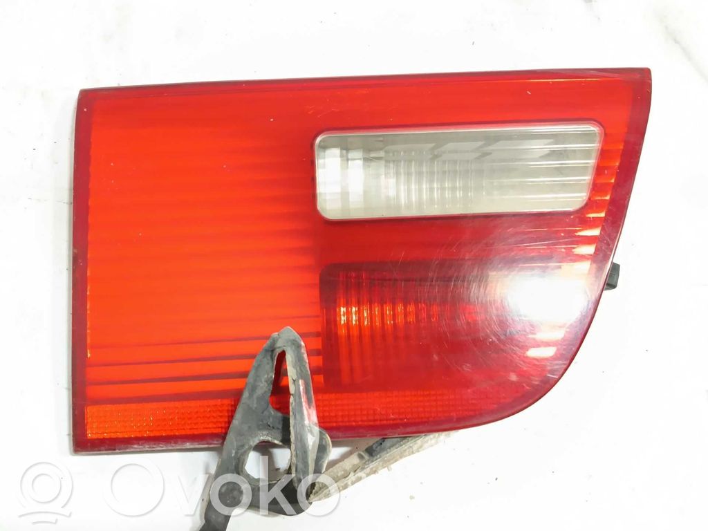Rear/tail lights   6916913