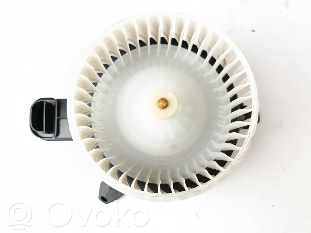 Toyota Yaris Ventola riscaldamento/ventilatore abitacolo 