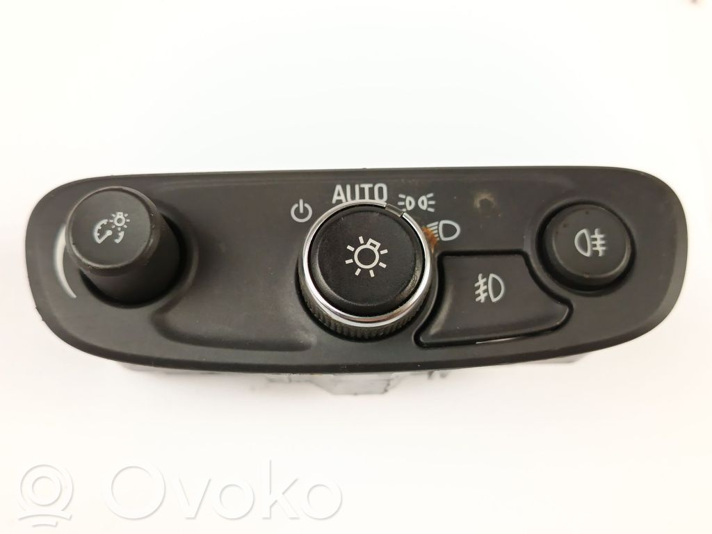 Opel Mokka X Interruptor de control del panel de luces 