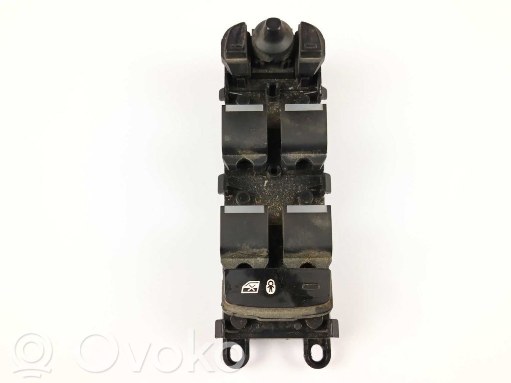Przyciski szyb   FK7214540AE