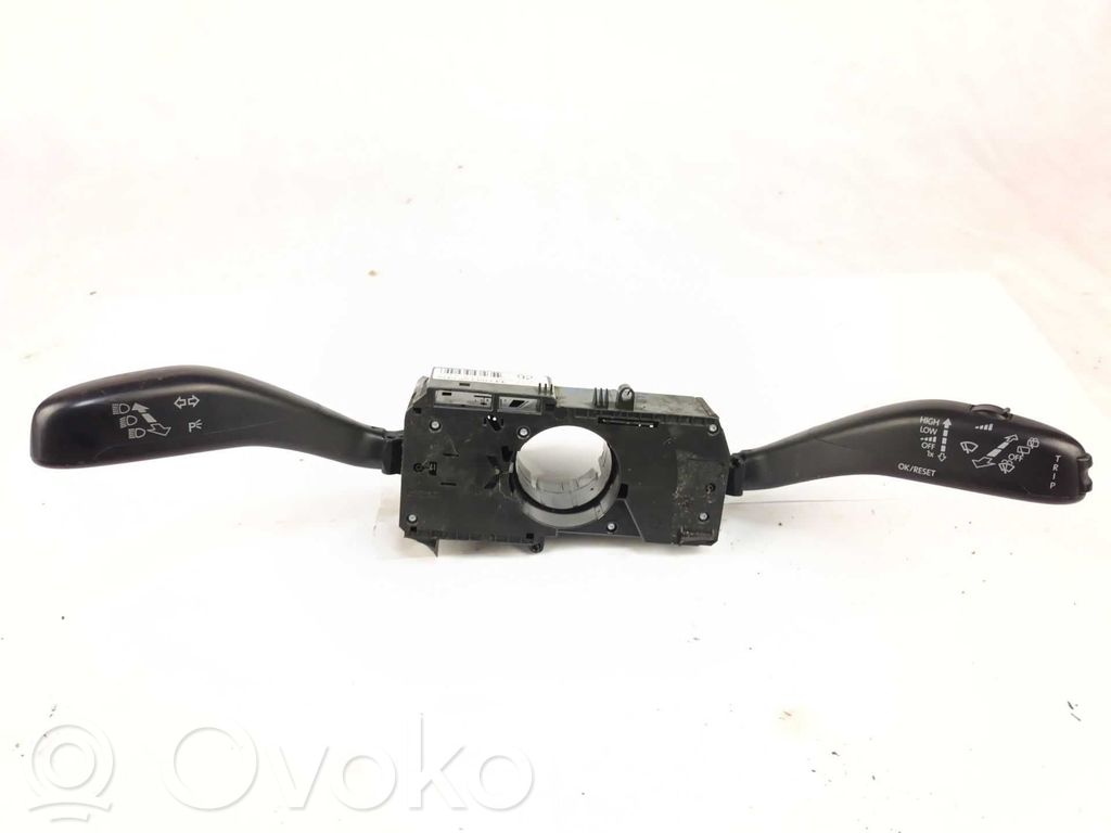 Comutator/buton multifuncțional   6Q0953503EE