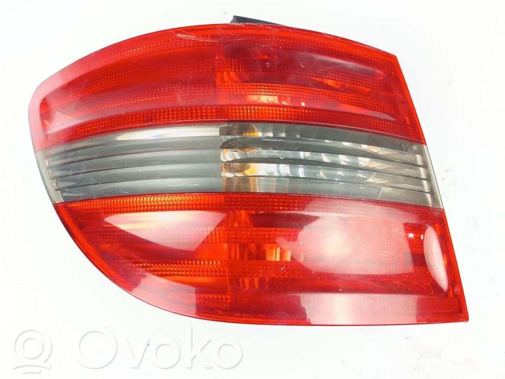 Mercedes-Benz B W245 Lampă spate în caroserie 