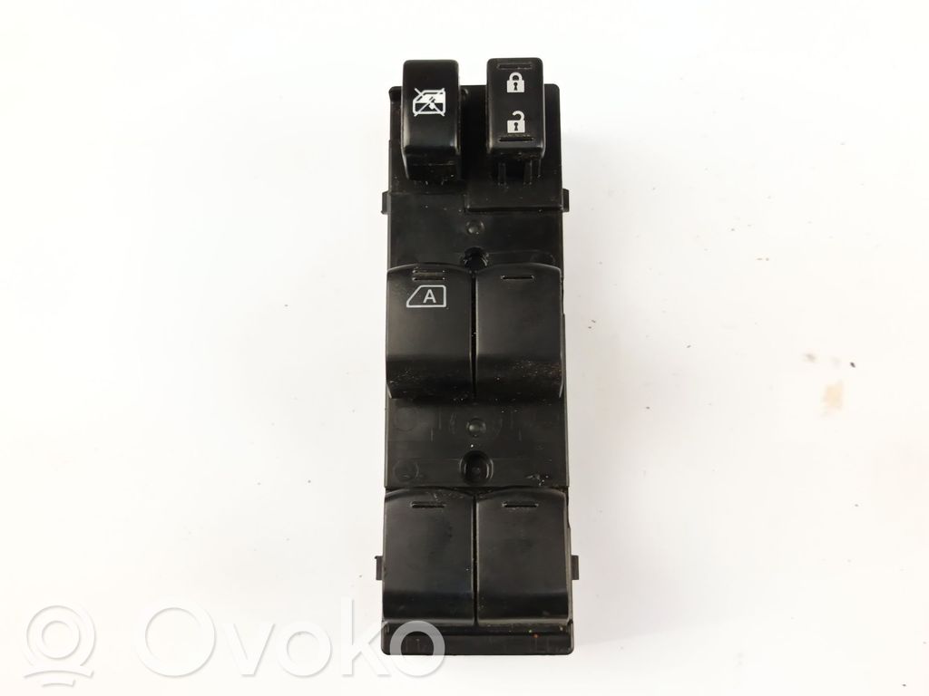 Interruptor del elevalunas eléctrico   254013VV0B