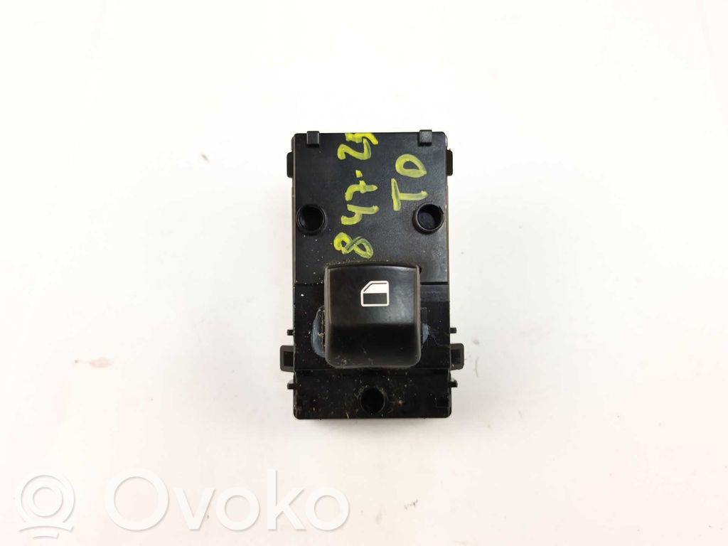 Interruptor del elevalunas eléctrico   93590J7100