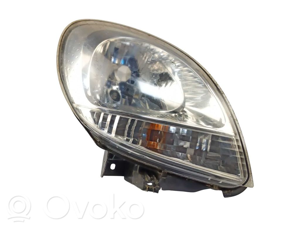 Nissan Kubistar Phare frontale 