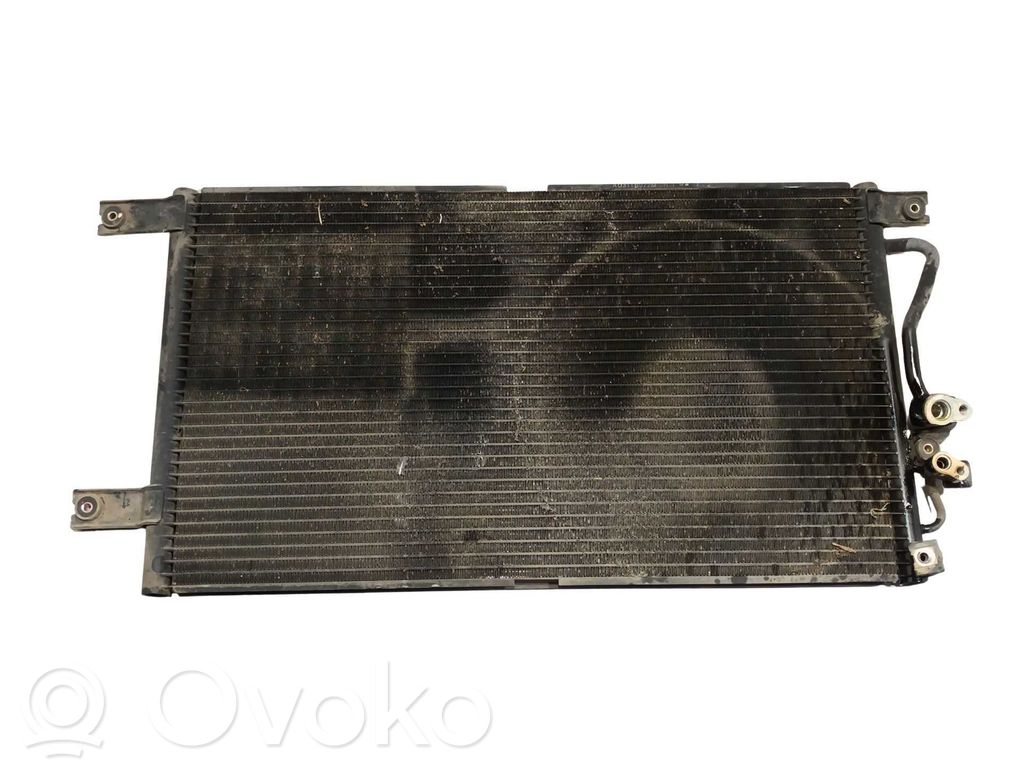 Mitsubishi Montero Radiateur condenseur de climatisation