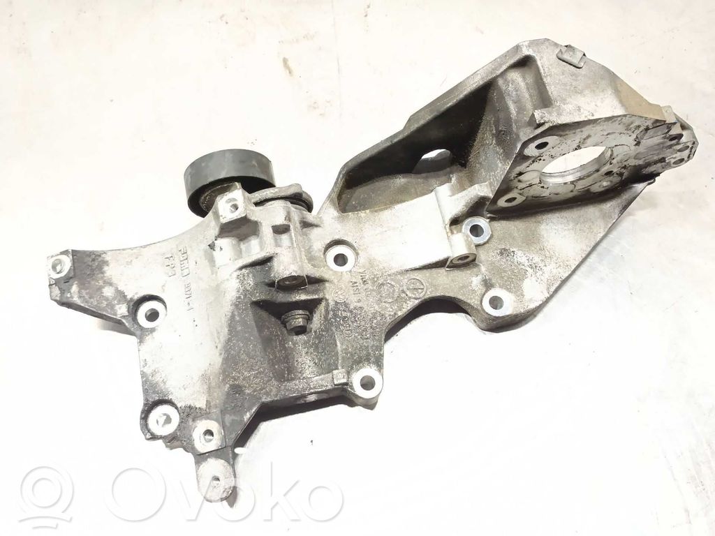 Volkswagen Eos Supporto del generatore/alternatore