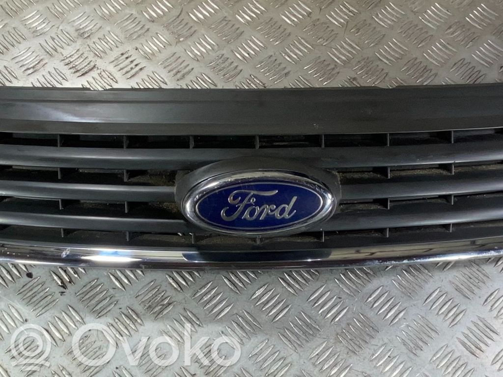 Ford Kuga I Etusäleikkö 