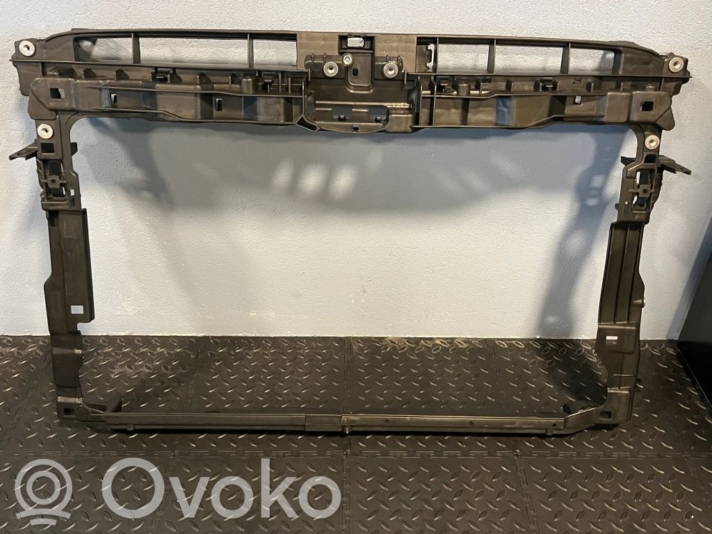 Volkswagen e-Golf Pas przedni 