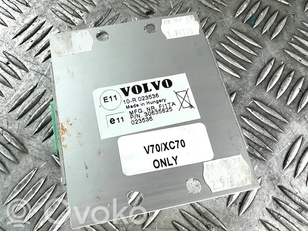 Volvo XC70 Navigation unit CD/DVD player 
