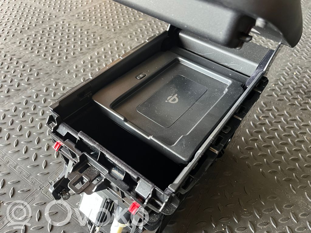 Lexus NX Wireless charging module 