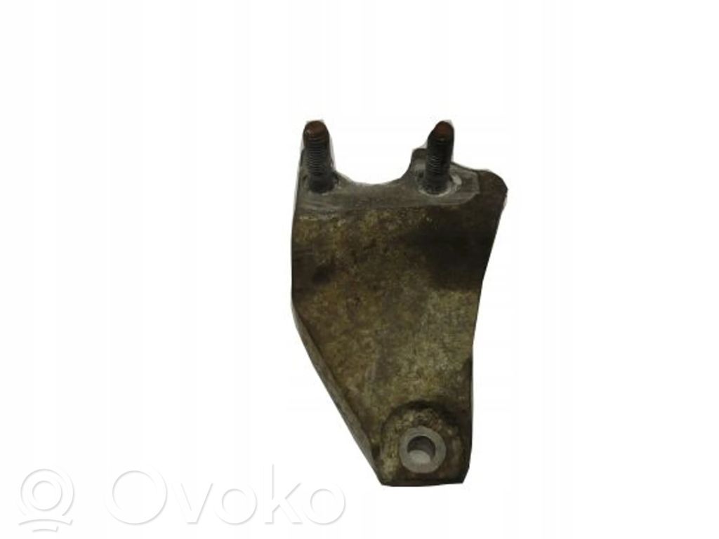 Ford Fiesta Engine mounting bracket 