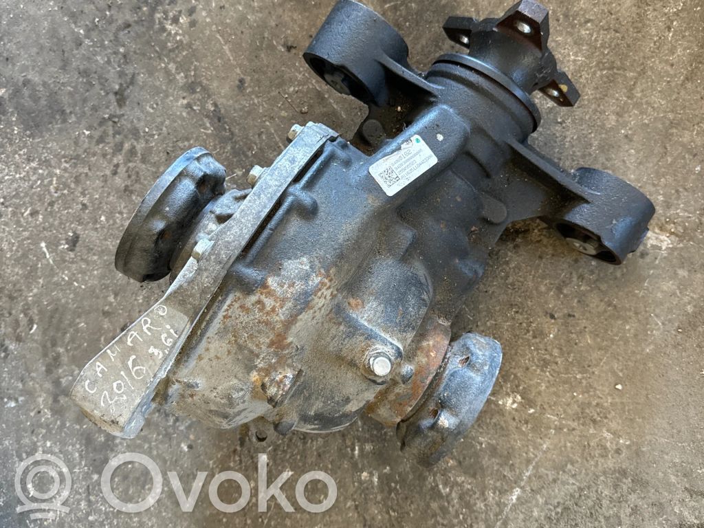 Tylny mechanizm różnicowy   84060182,255095523,11635112442330,94150112