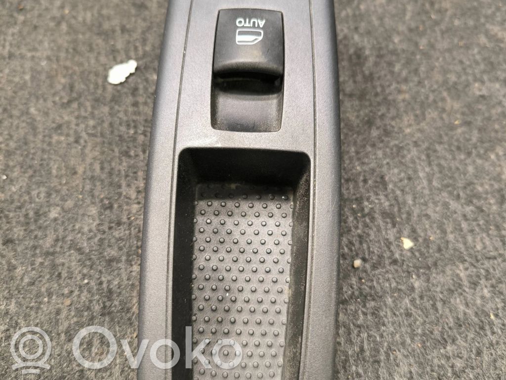 Dodge Durango III Electric window control switch 