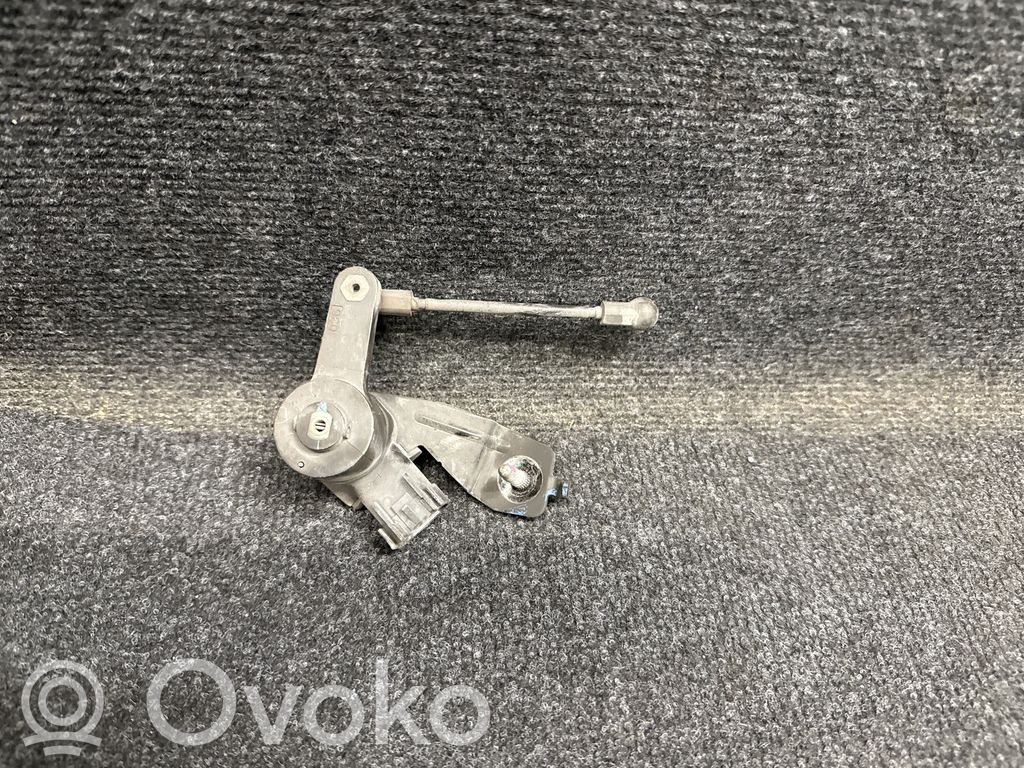 Chevrolet Camaro Czujnik poziomowania świateł osi tylnej 