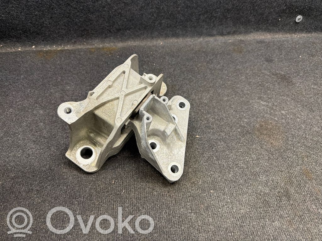 Ford Escape IV Engine mount bracket 