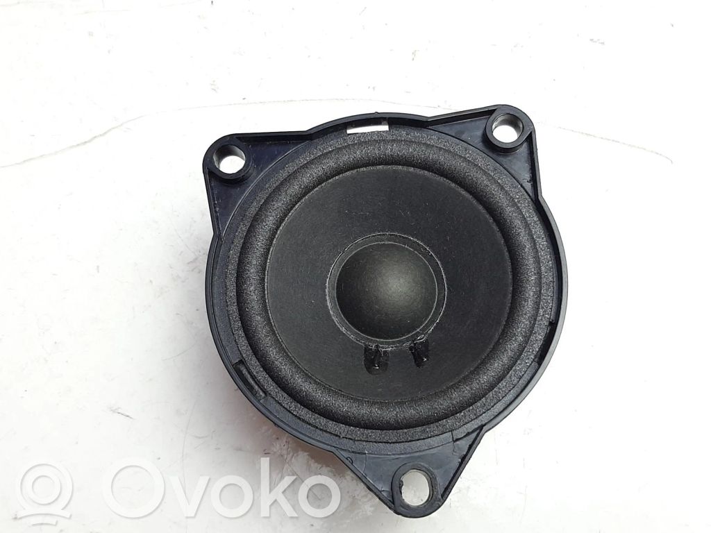 Porsche Cayenne (92A) Panel speaker 