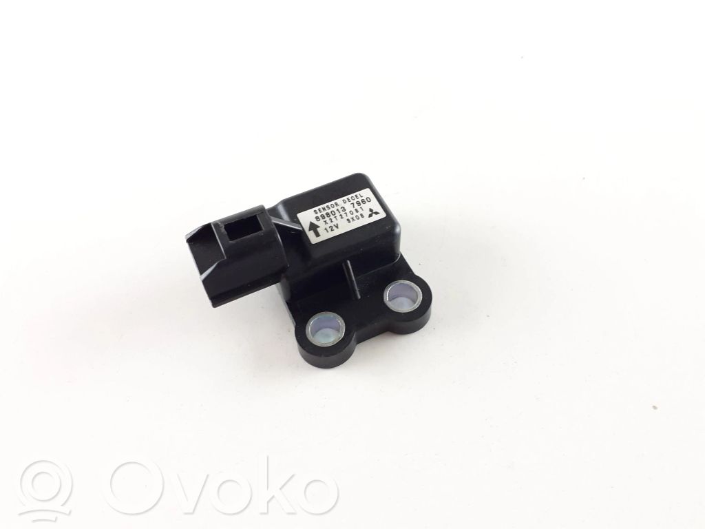 Isuzu D-Max Airbag deployment crash/impact sensor 