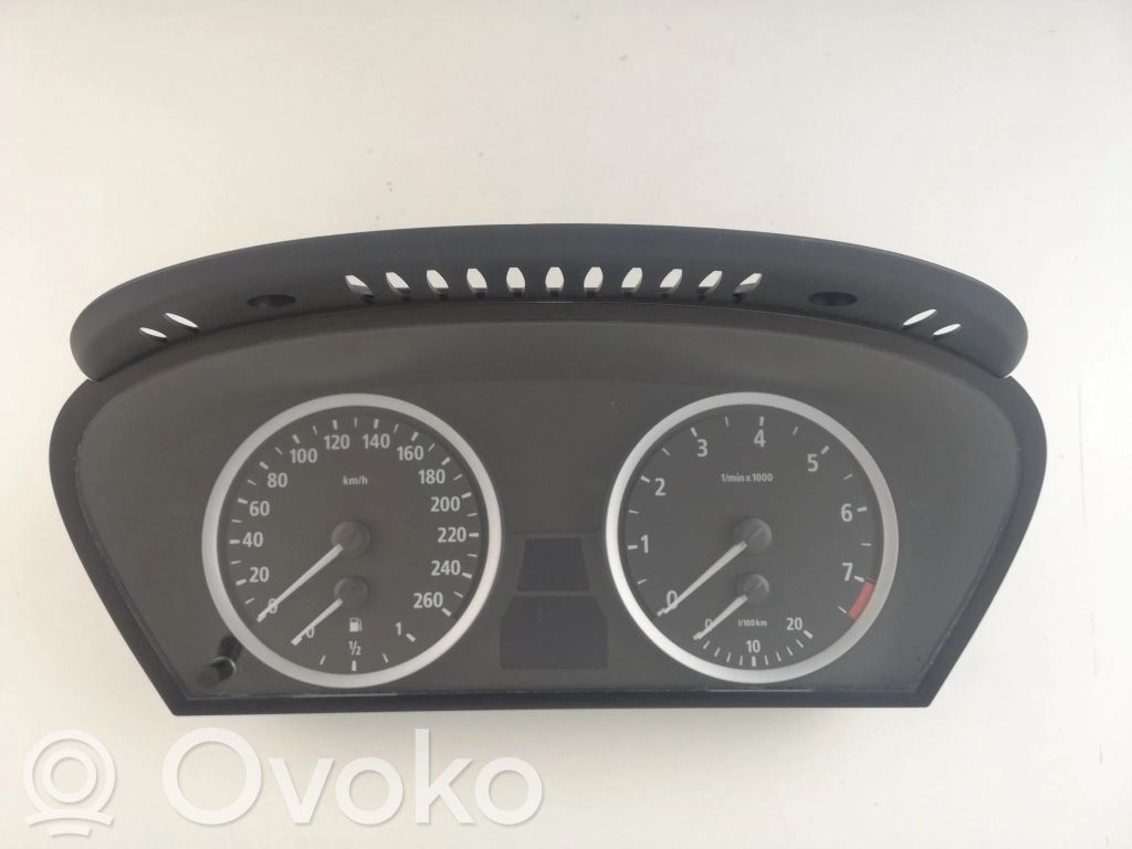 BMW 5 E60 E61 Speedometer (instrument cluster) 