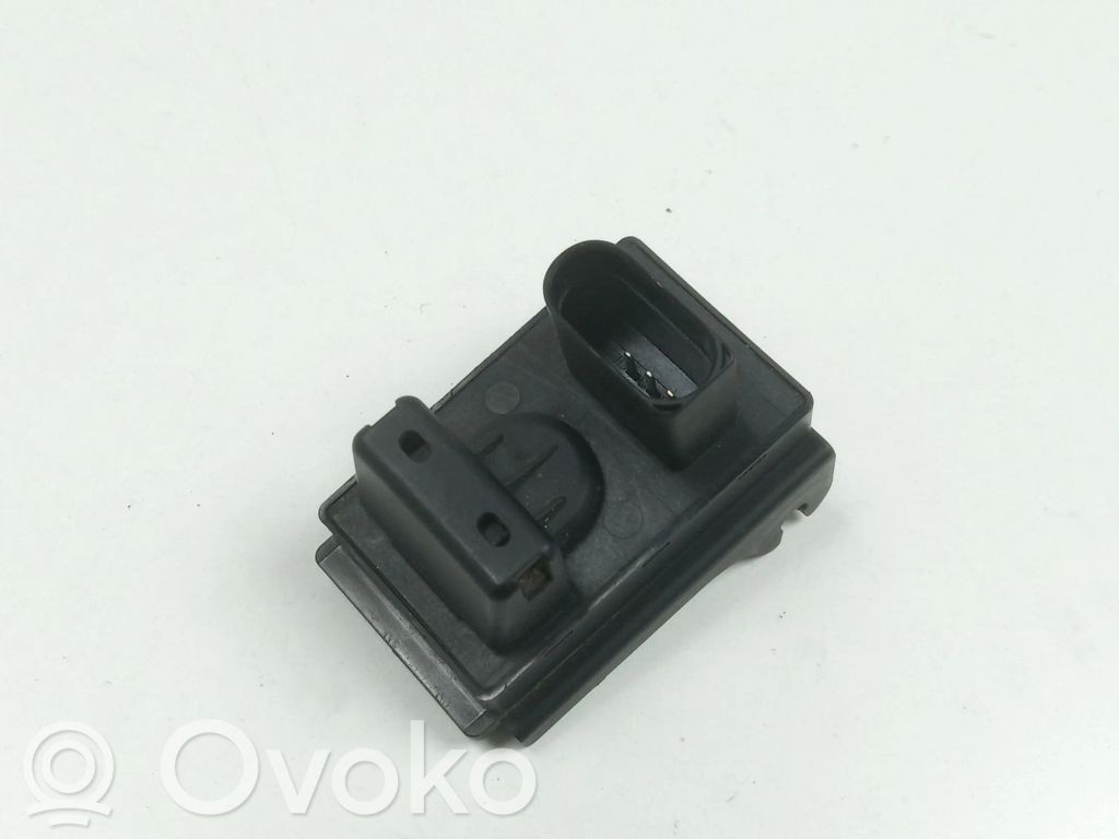 Audi A8 S8 D2 4D Air quality sensor 