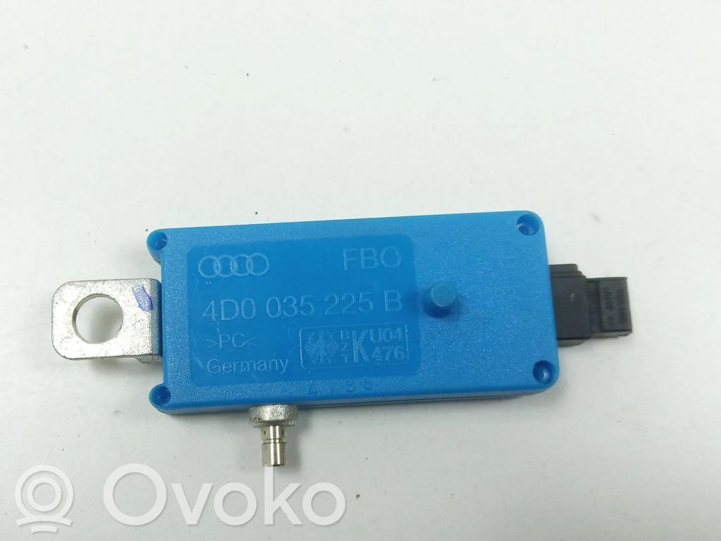 Audi A8 S8 D2 4D Antenos stiprintuvas 