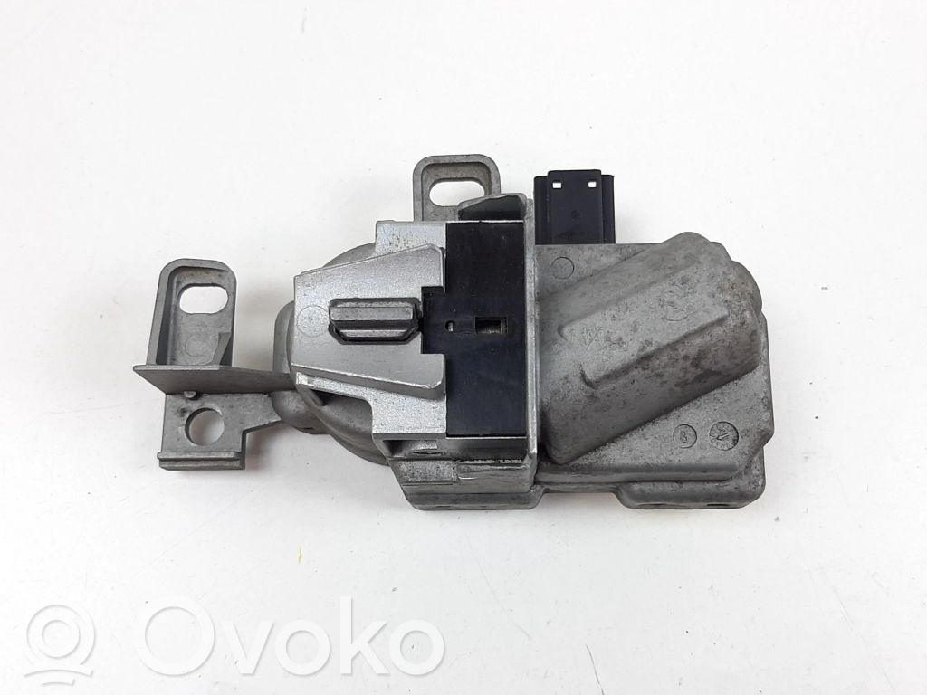 Volvo V50 Steering wheel lock 