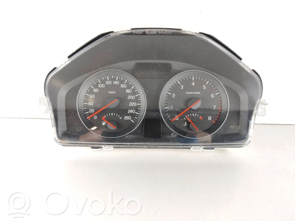 Volvo V50 Speedometer (instrument cluster) 