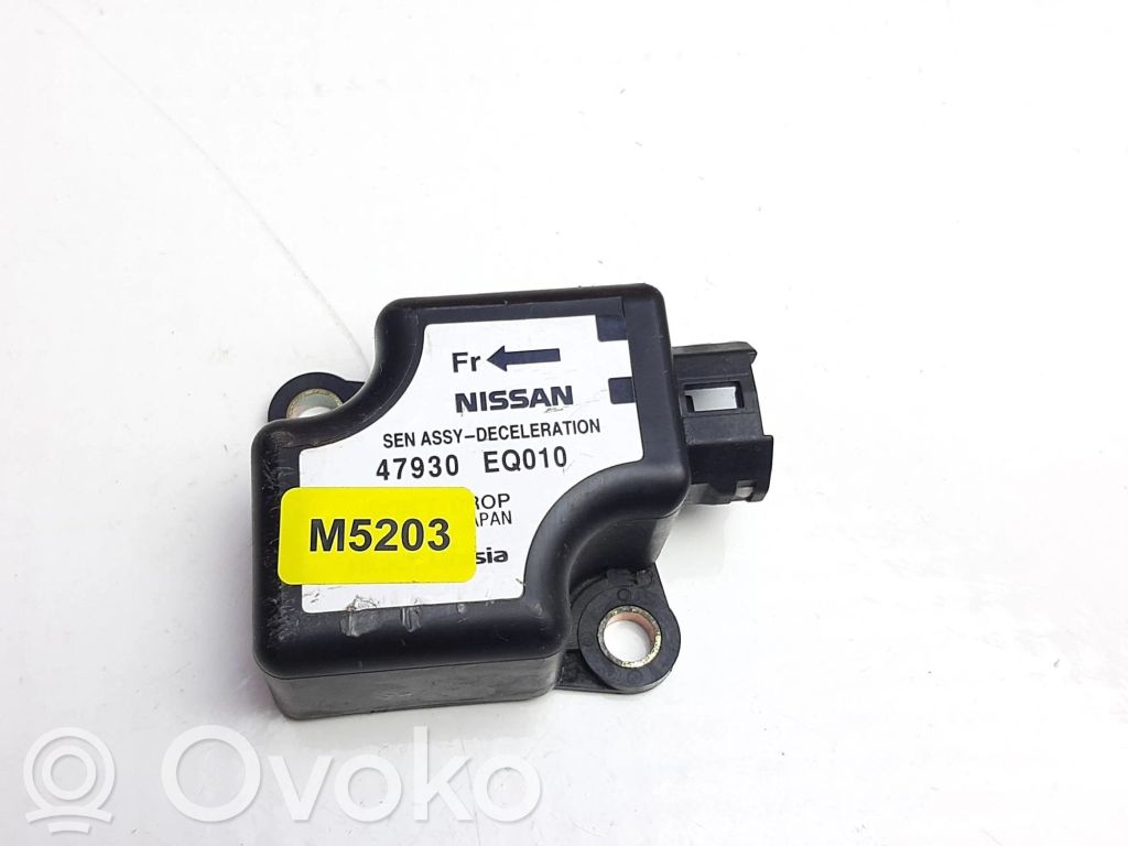 Nissan X-Trail T30 Czujnik przyspieszenia ESP 