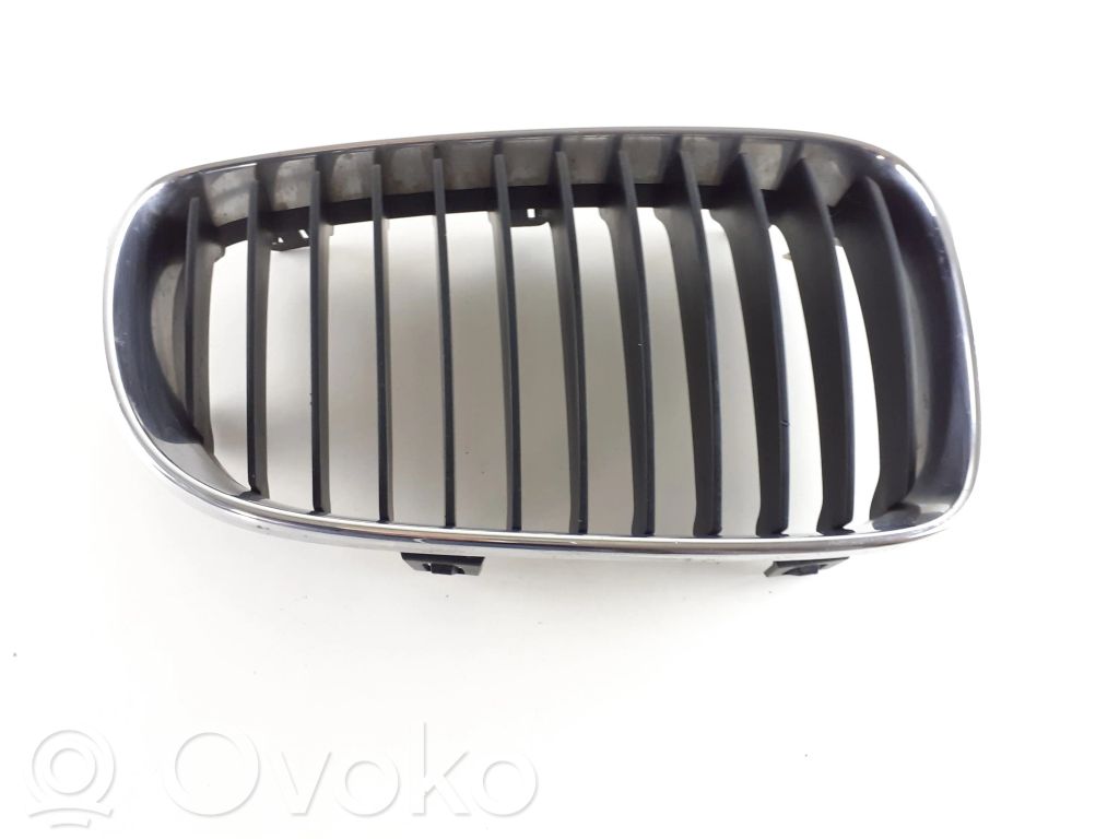 BMW 5 E60 E61 Front bumper upper radiator grill 