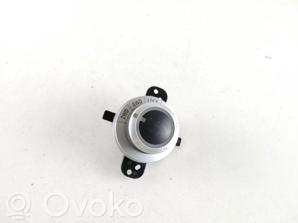 Differential lock switch