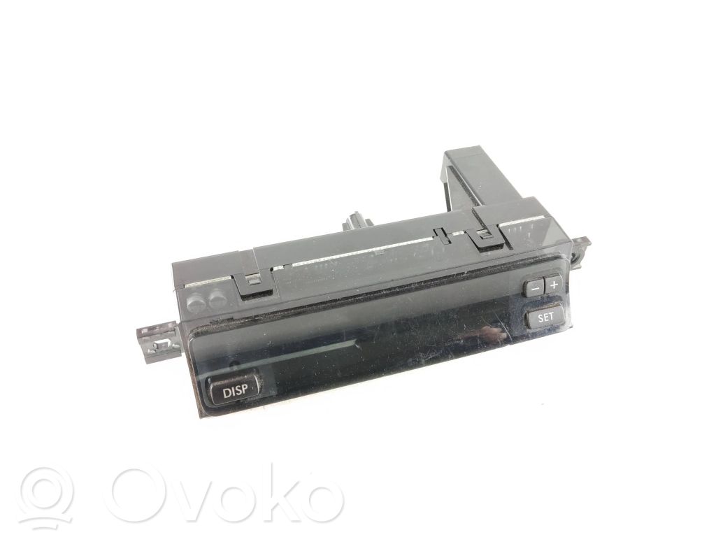 Subaru Legacy Monitor / wyświetlacz / ekran 
