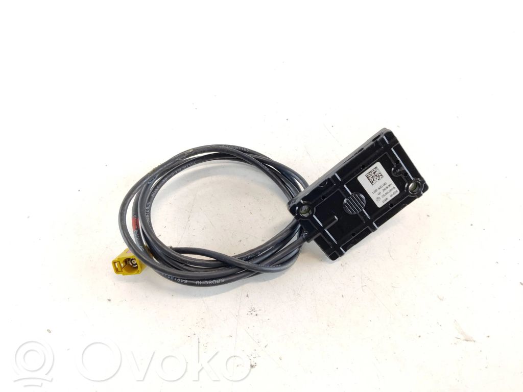 Mercedes-Benz GLE (W166 - C292) Antenos stiprintuvas 