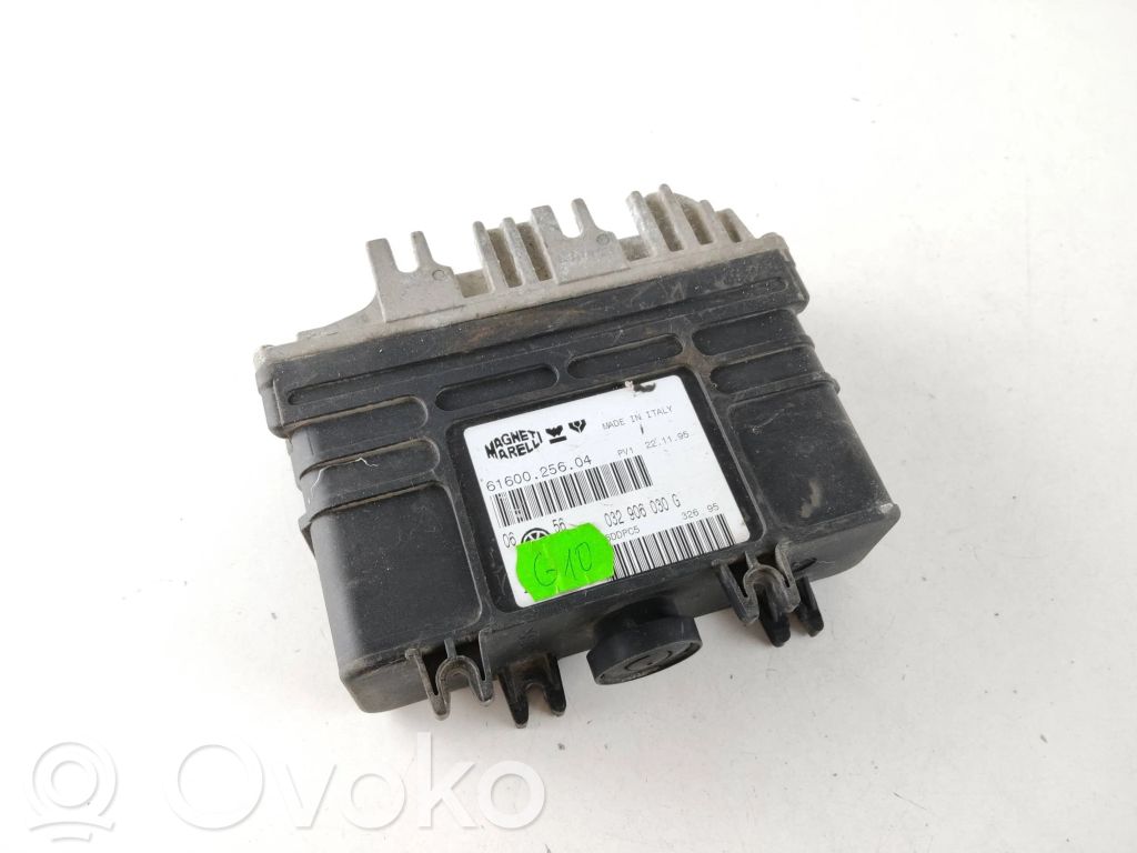 Volkswagen Golf III Engine control unit/module 