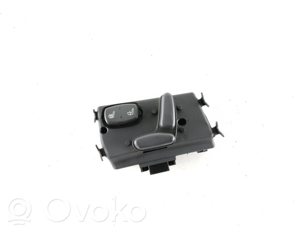 Chrysler Pacifica Seat control switch 