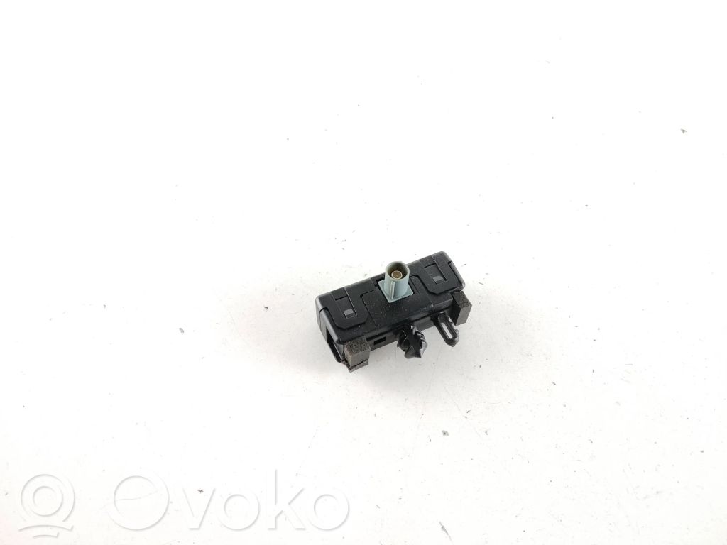 Audi e-tron Antennenverstärker Signalverstärker 