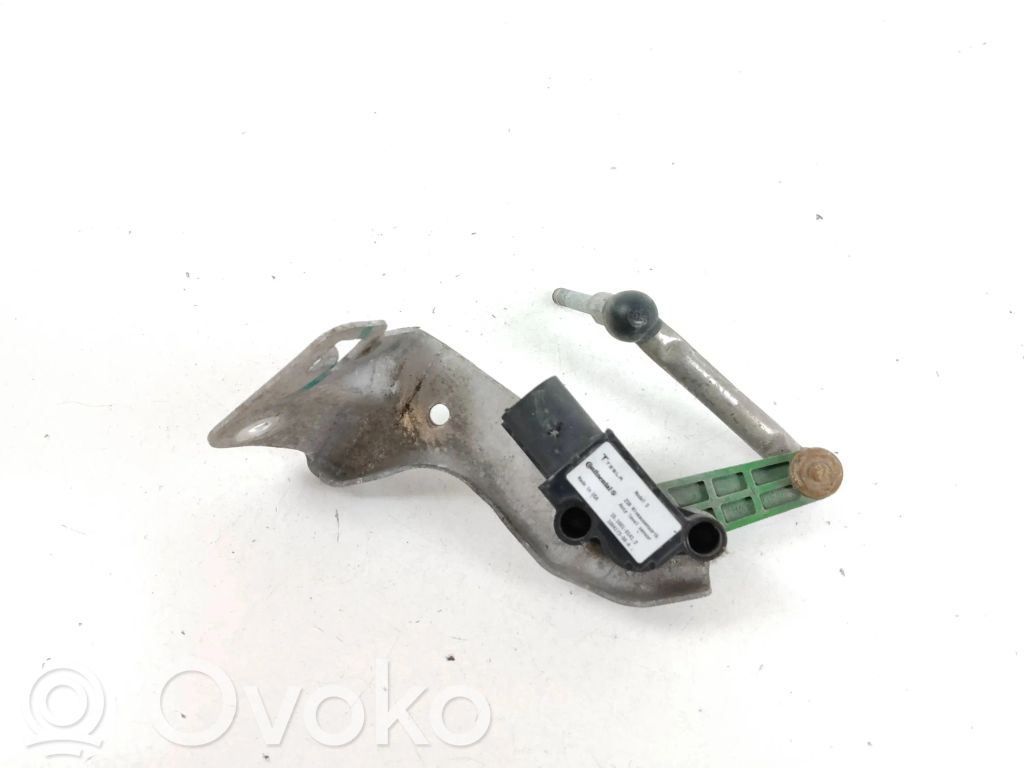 Tesla Model S Headlight/headlamp level sensor 