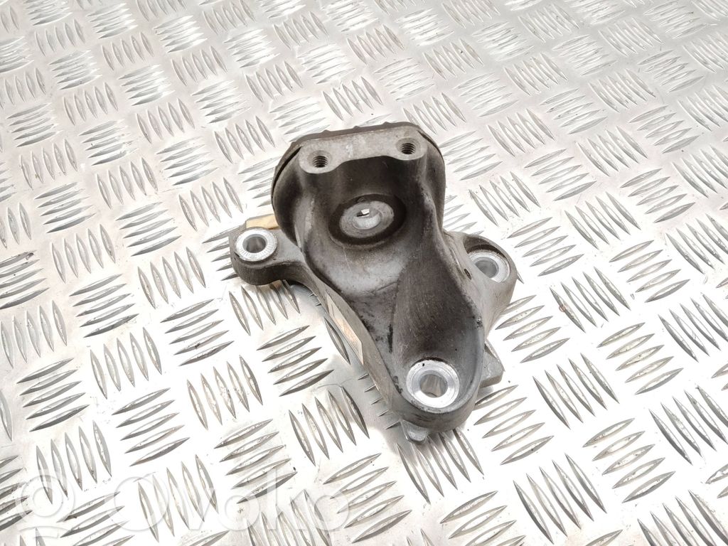 Ford Ranger Engine mounting bracket 