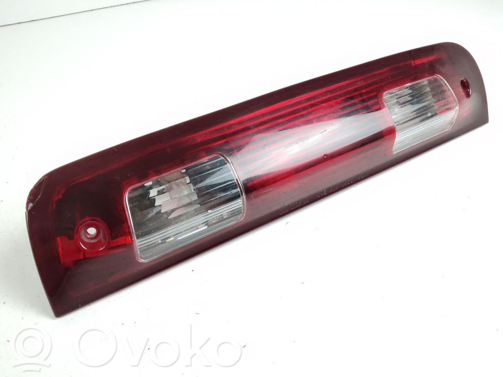 Dodge RAM Third/center stoplight 