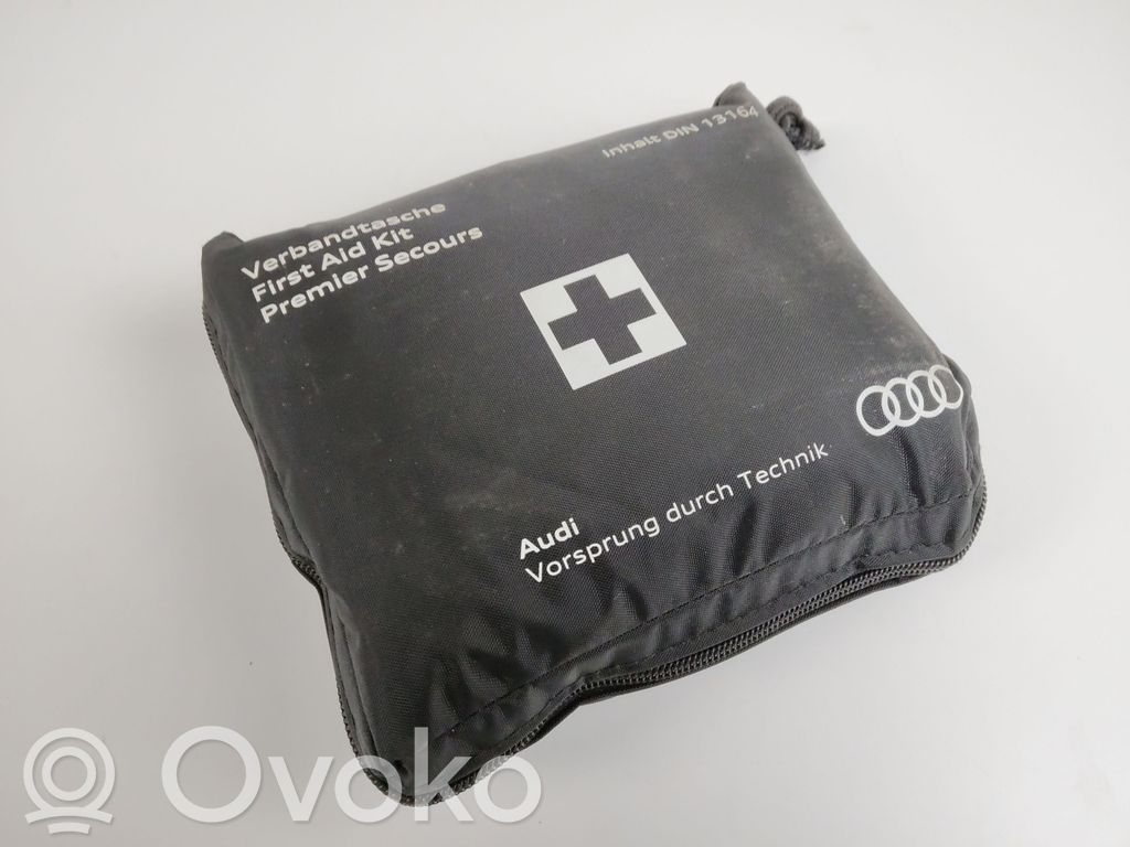 Vaistinėlė   8W0860282F