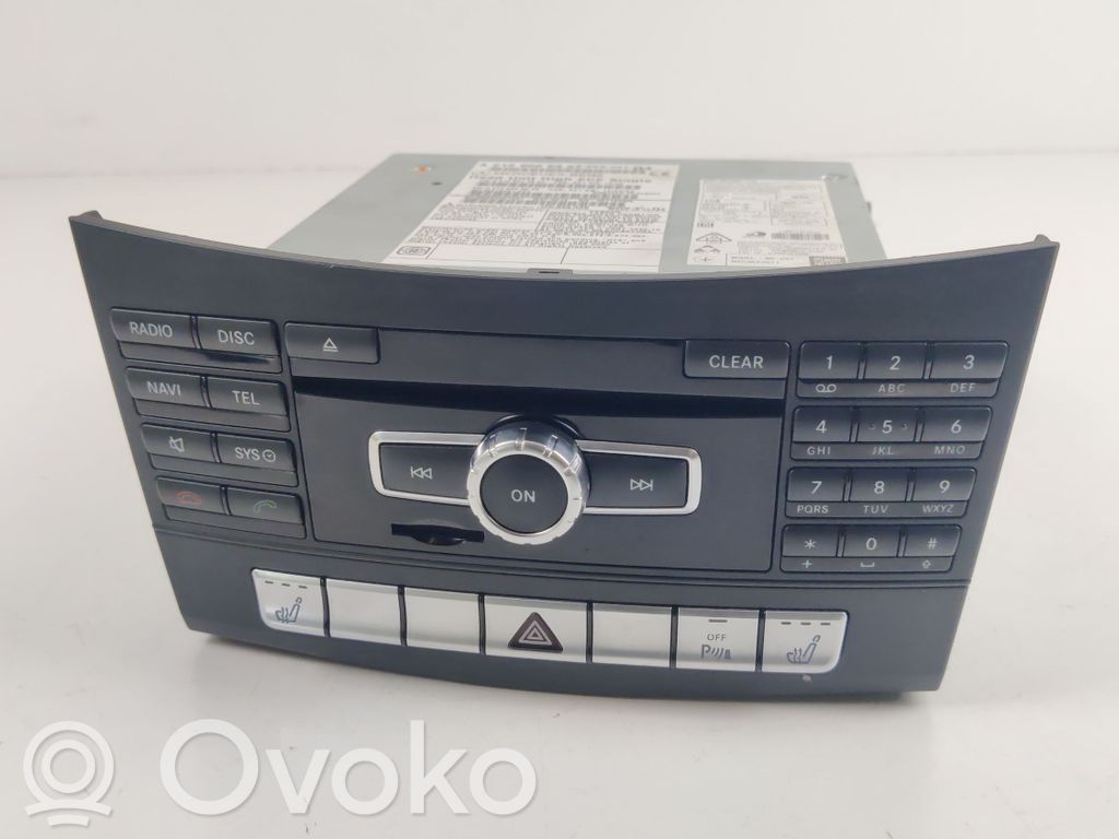 Mercedes-Benz E W212 Panel / Radioodtwarzacz CD/DVD/GPS 