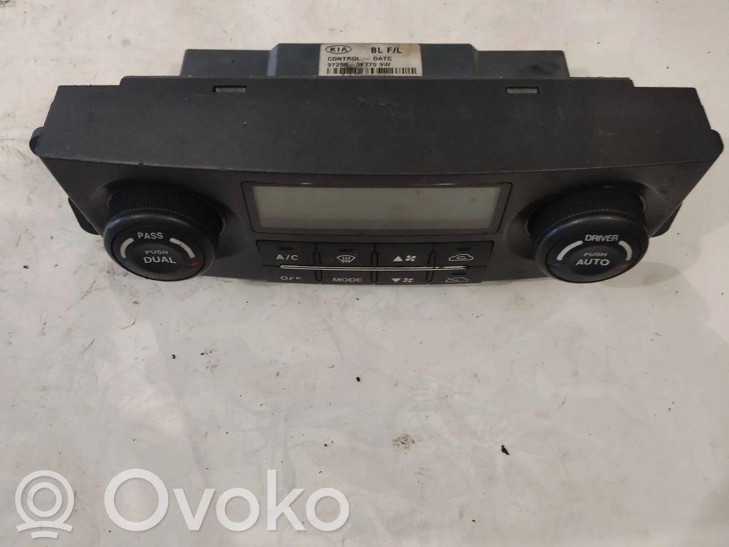 KIA Sorento Climate control unit 
