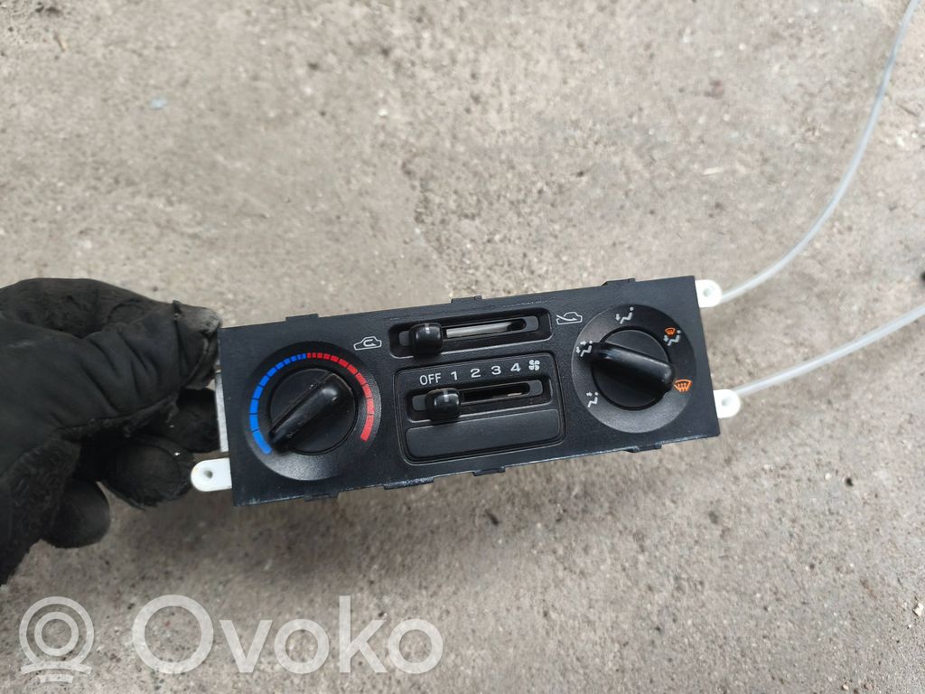 Subaru Forester SF Climate control unit 