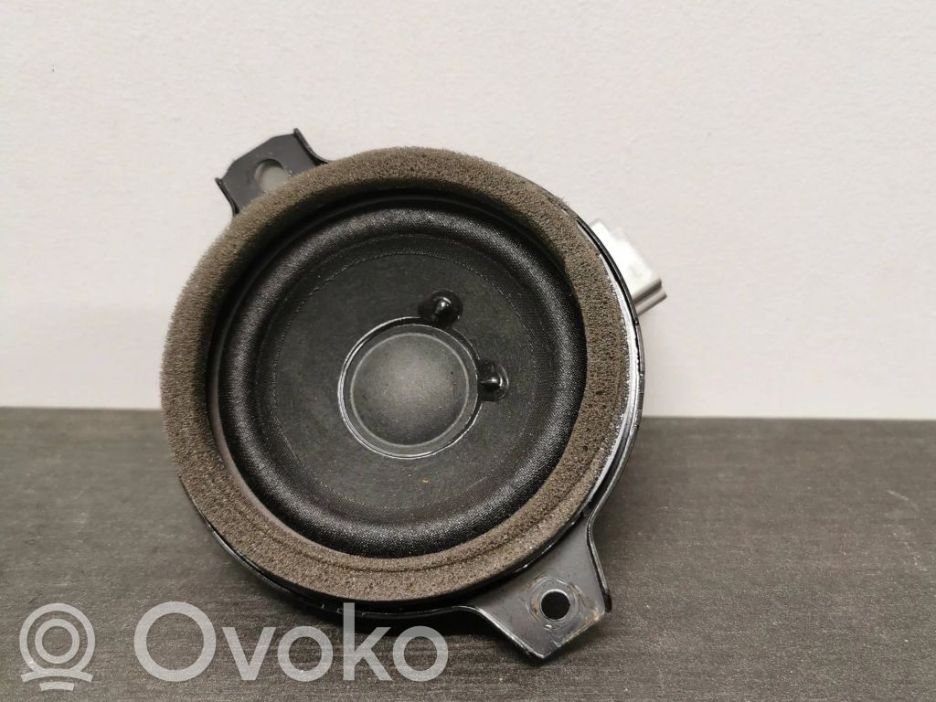 Chevrolet Corvette Front door speaker 