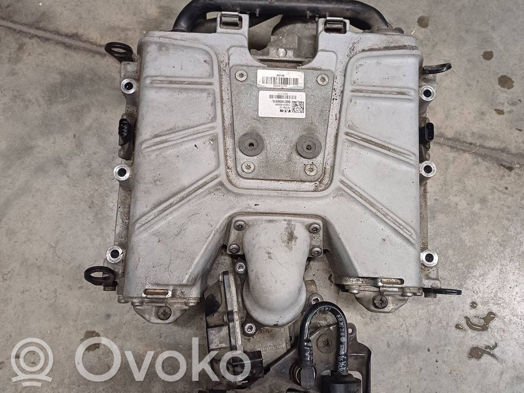 Kompressor   06E145601L